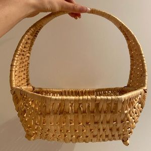 Wicker basket with handle home decor vintage